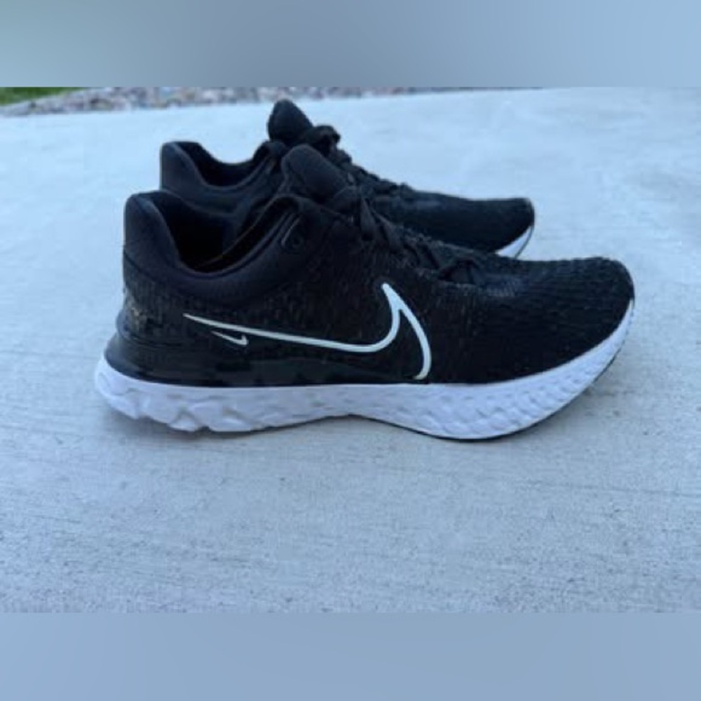 WOMEN'S NIKE REACT INFINITY RUN FLYKNIT 3